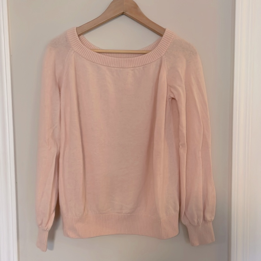 Pink sweater size Medium